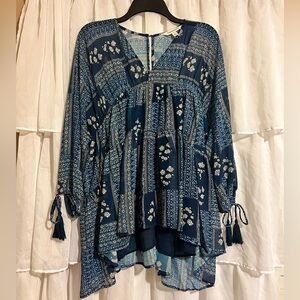 •SOLD•DAVI & DANI Navy Patchwork Floral Tunic